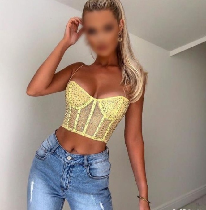 Emy VIP ESCORTĂ nouă