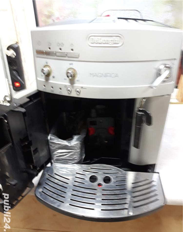 Espresor cafea Delonghi