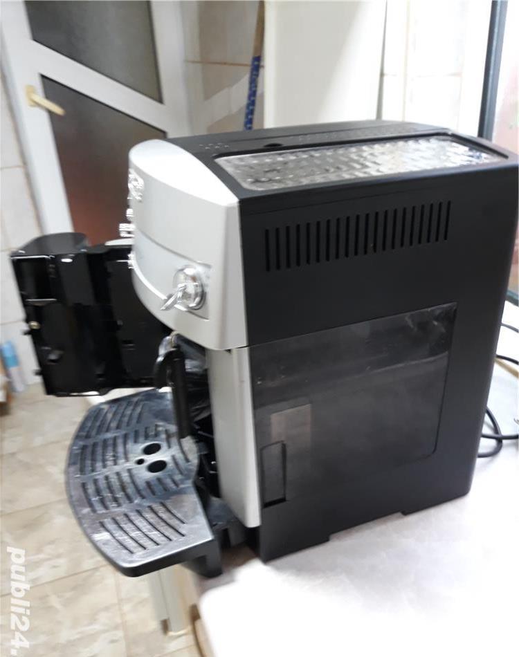 Espresor cafea Delonghi