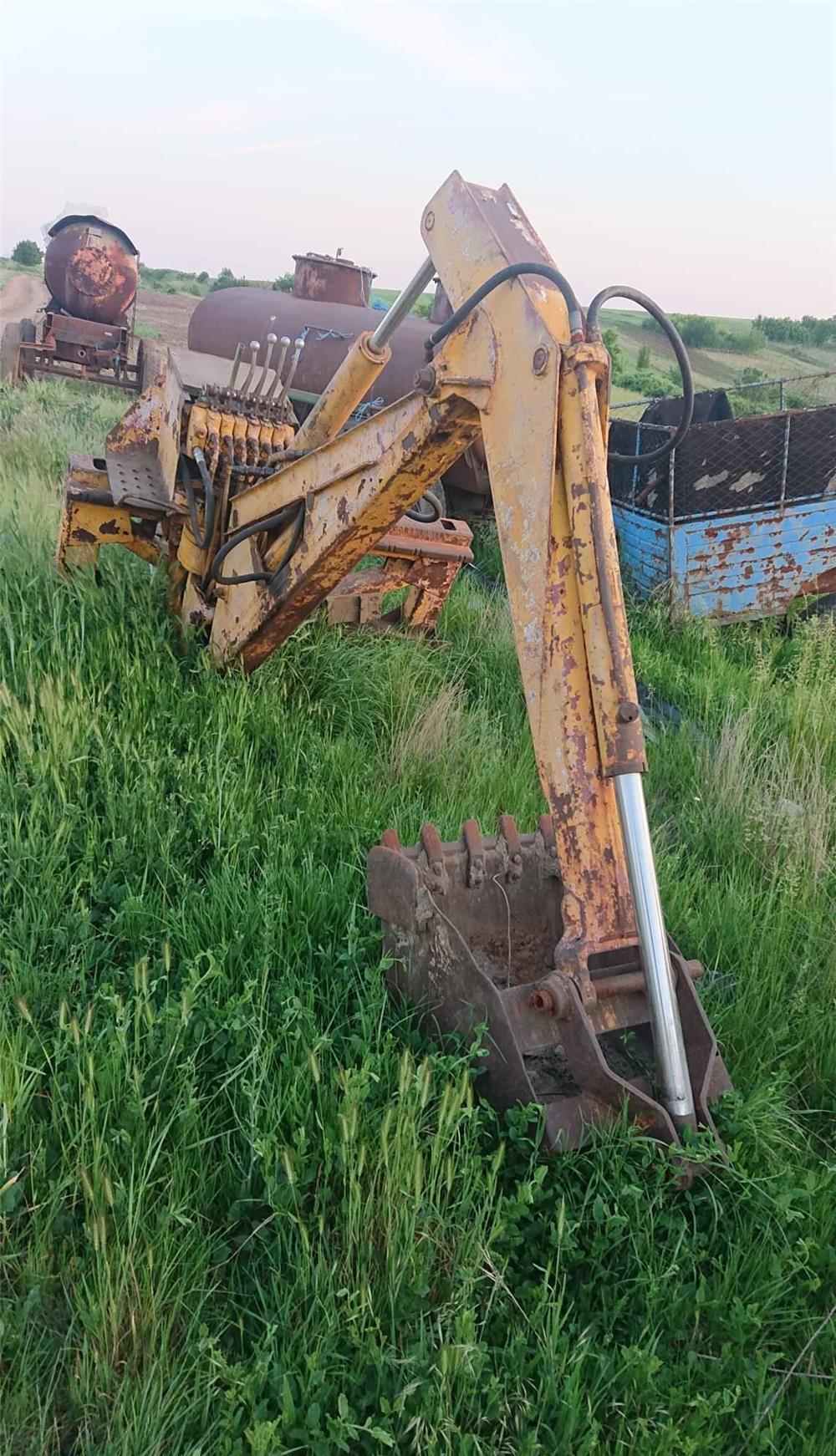 Excavator Masey Ferguson