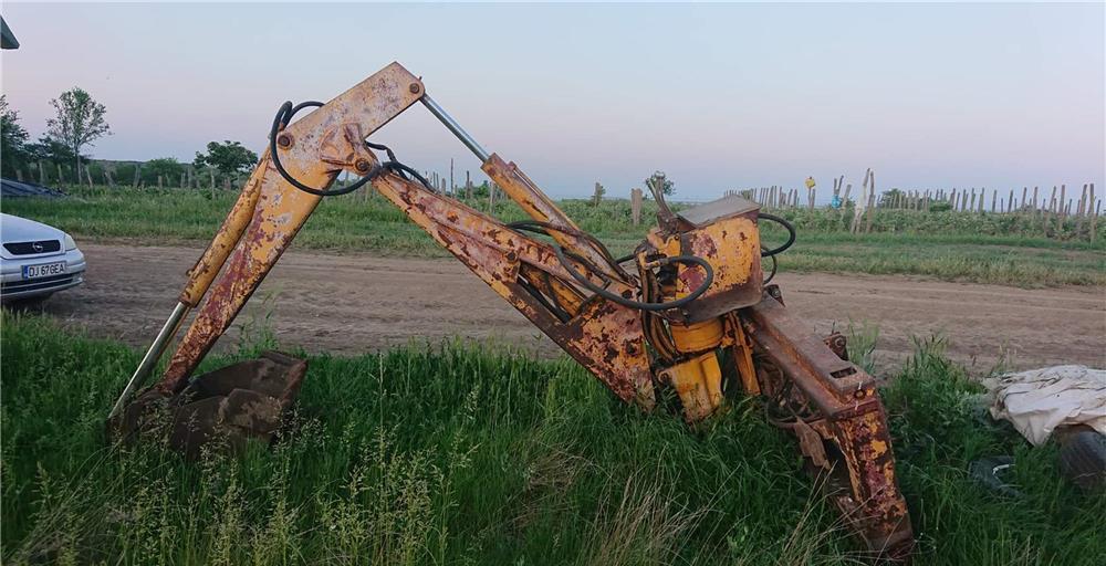 Excavator Masey Ferguson