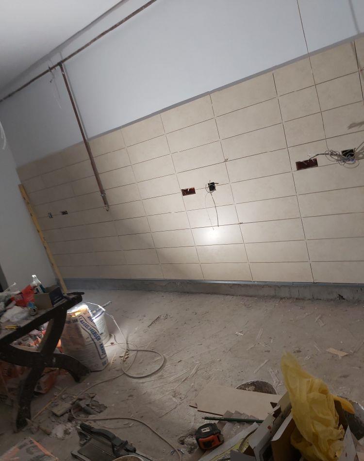 Execut  amenajări interioare și exterioare