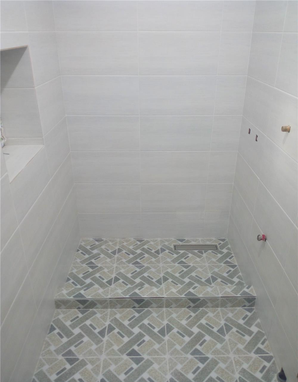 Execut lucrări de renovare case și ap.