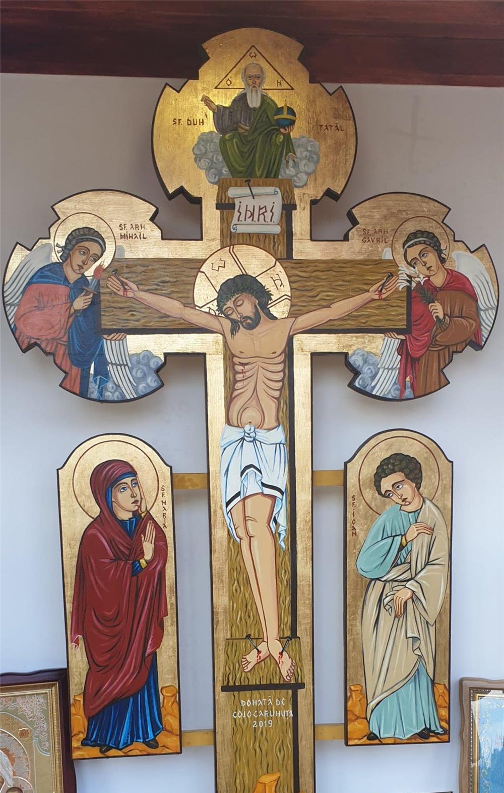 Execut picturi și troițe în culori de ulei