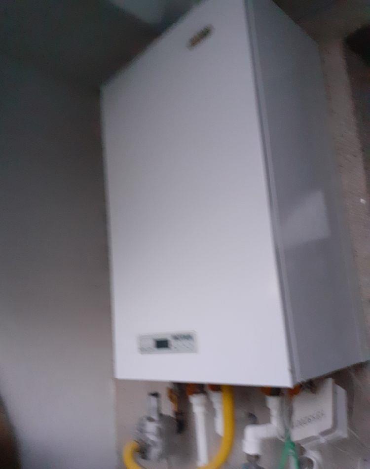 Executam instalatii termice