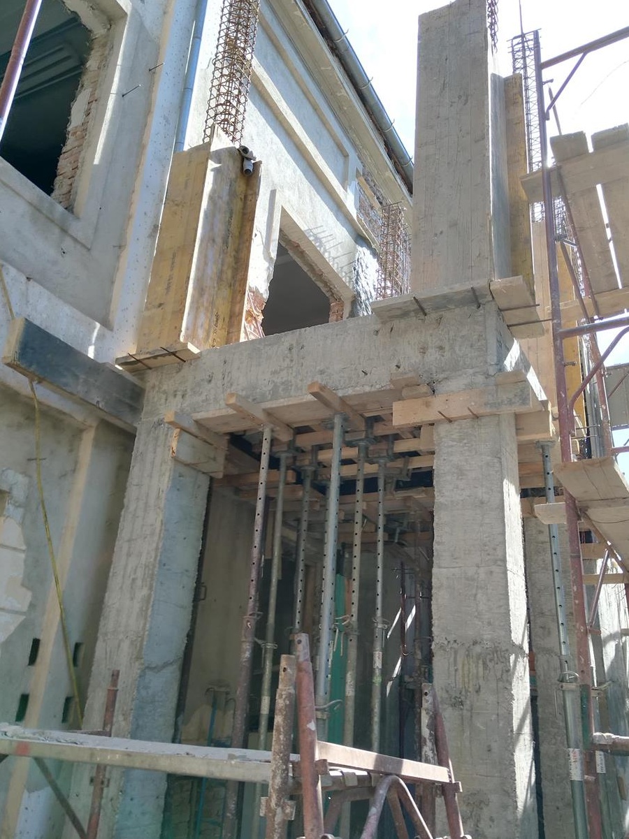 Executam lucrari de constructii si consolidare