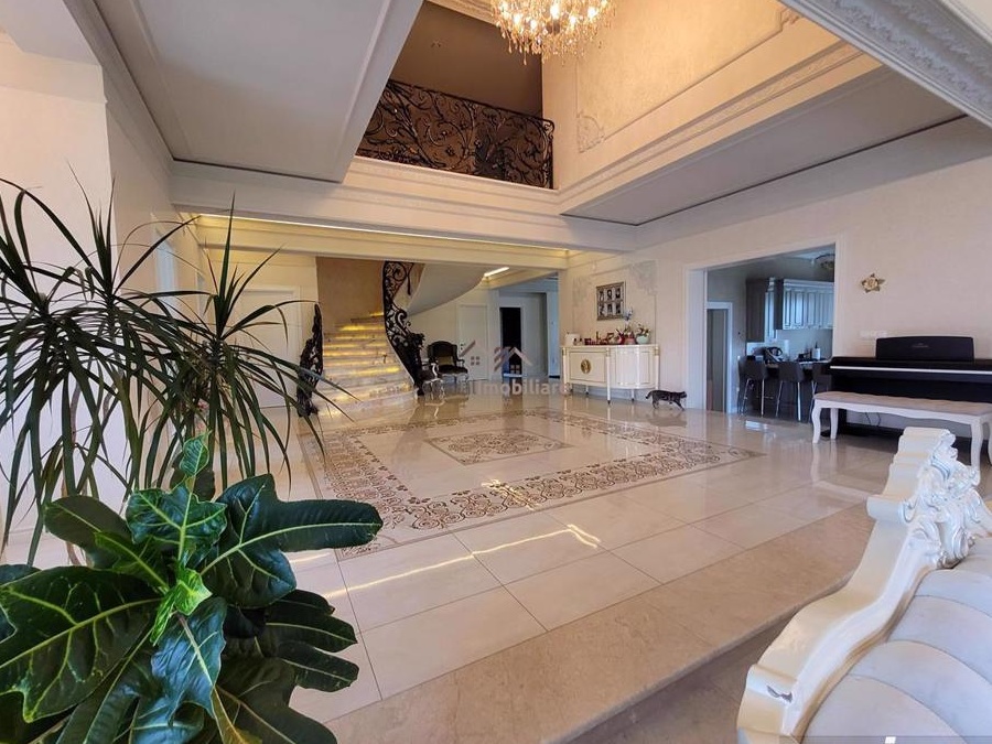 Extreme Luxury House!