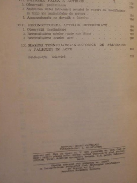 FALSUL IN ACTE  Descoperire si Combatere prin mijloace Tehnico-Criminalistice -  Dumitru Sandu