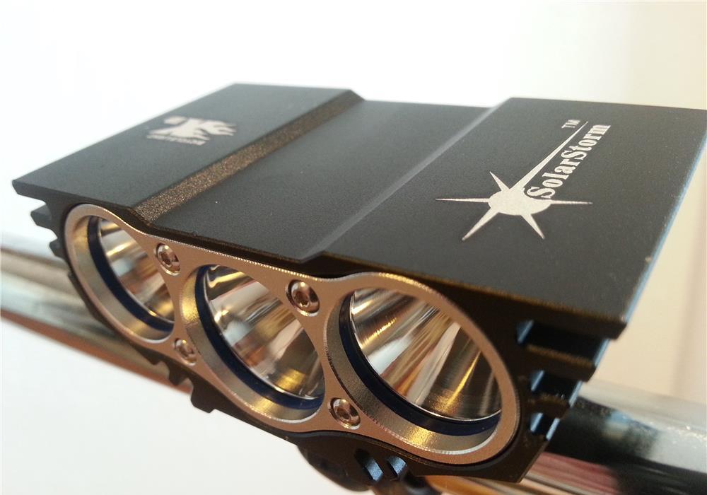 Far bicicleta lanterna SolarStorm 3 LED CREE U2 Solar Storm