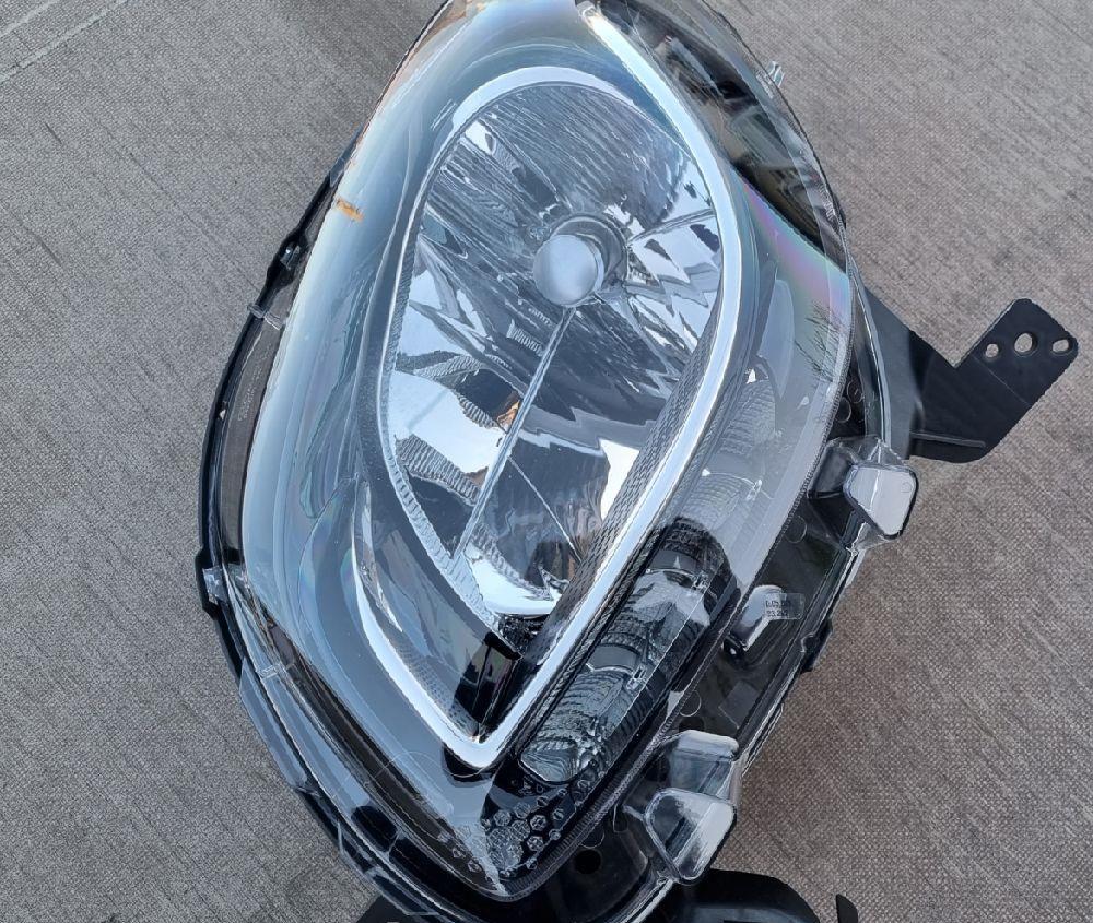 Far partea stinga Smart Fortwo 2014