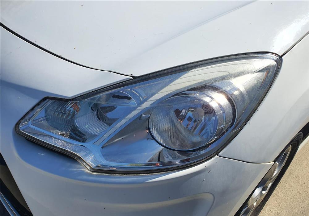 Far stanga CITROEN C3 MK2 2011