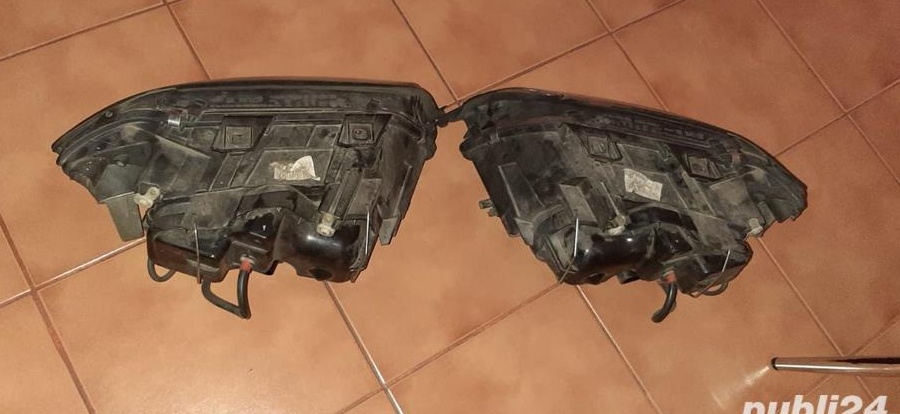 Far xenon audi A6 model 2004