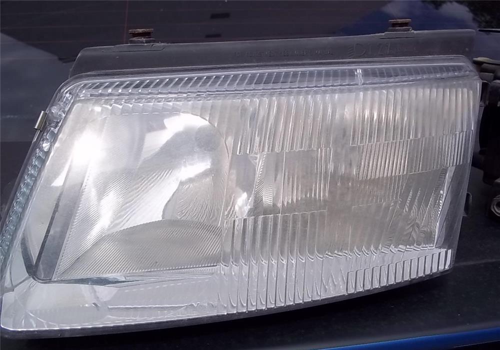 Faruri volkswagen passat 2000 benzina b5