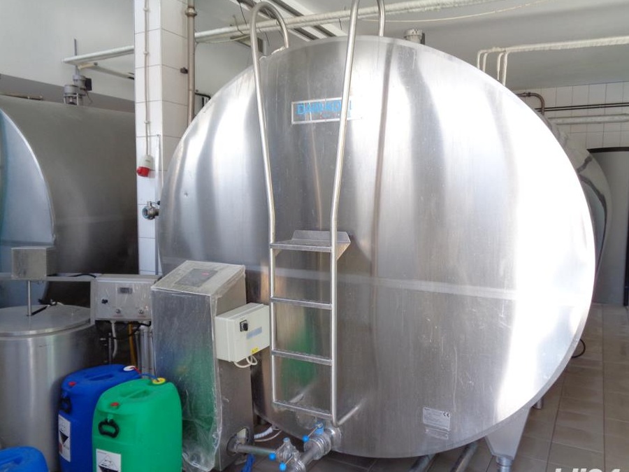 Ferma de vaci functionala, cu autorizatii la zi, de 1200 capete