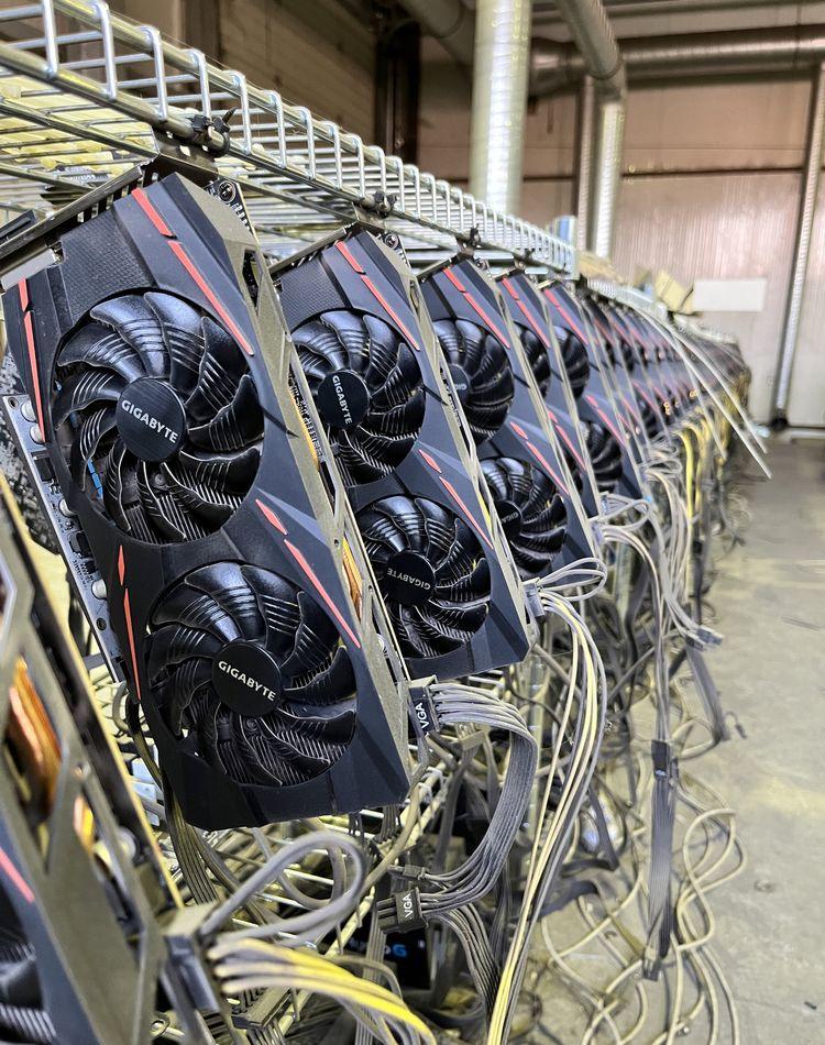 Ferma mining ETH Ethereum 72xRig AMD Gigabyte Rx580 8GB Mining Edition