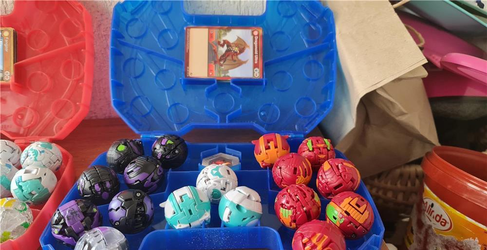 Figurine Bakugan - diverse personaje