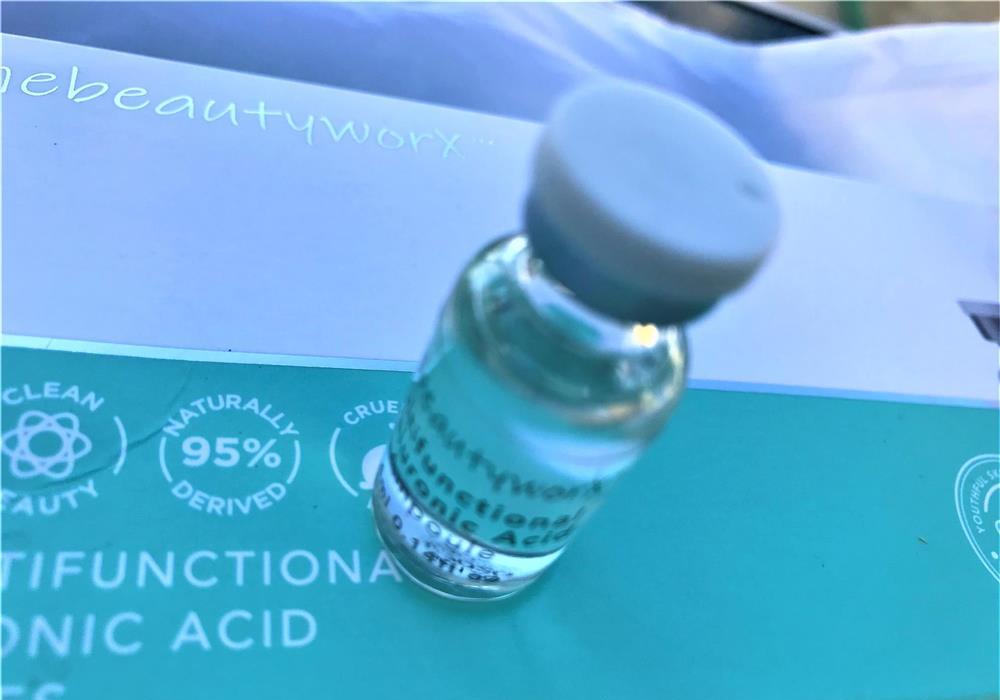 Fiole acid hialuronic multifunctional, acid alfa hidroxi