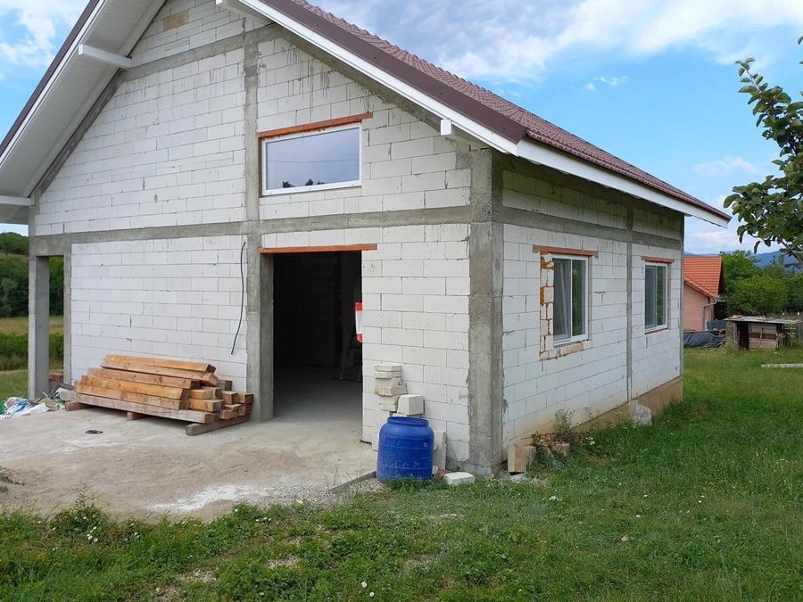 Firma constructi executam case la cheie