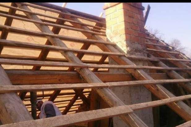 FIRMA DE CONSTRUCTII  EXECUTA  REPARATII  URGENTE  LA ACOPERISURI