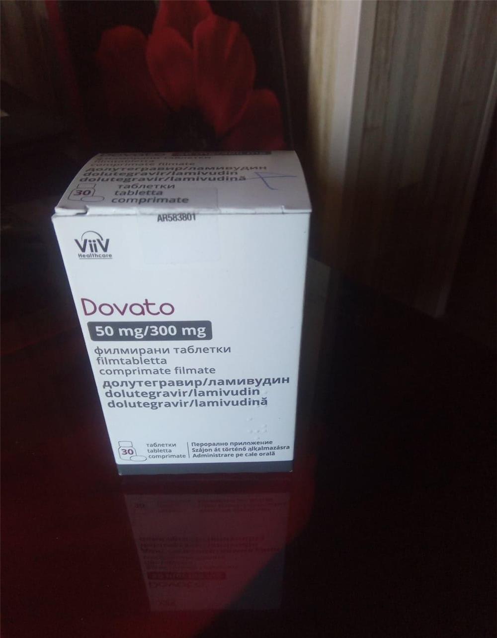 Flacon de DOVATO 50mg/300 mg ,de 30 capsule