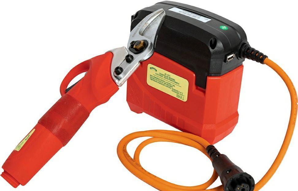 Foarfeca electrica pentru tuns pomi,vie ,si arbusti
