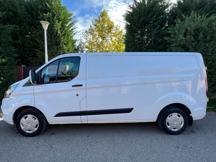 Ford Transit Custom L2H1 (lung) 300 Trend 2.0 TDCI 130 CP EURO 6