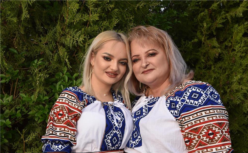 FORMATIE DE MUZICA PENTRU NUNTA,BOTEZ, EVENIMENTE PRIVATE SI ZILE ONOMASTICE