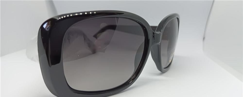 Fossil FW100, ochelari de soare, culoare neagra