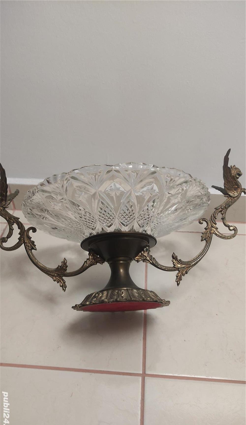 Fructiera foarte veche și decorativă cu cristal și dragoni de metal