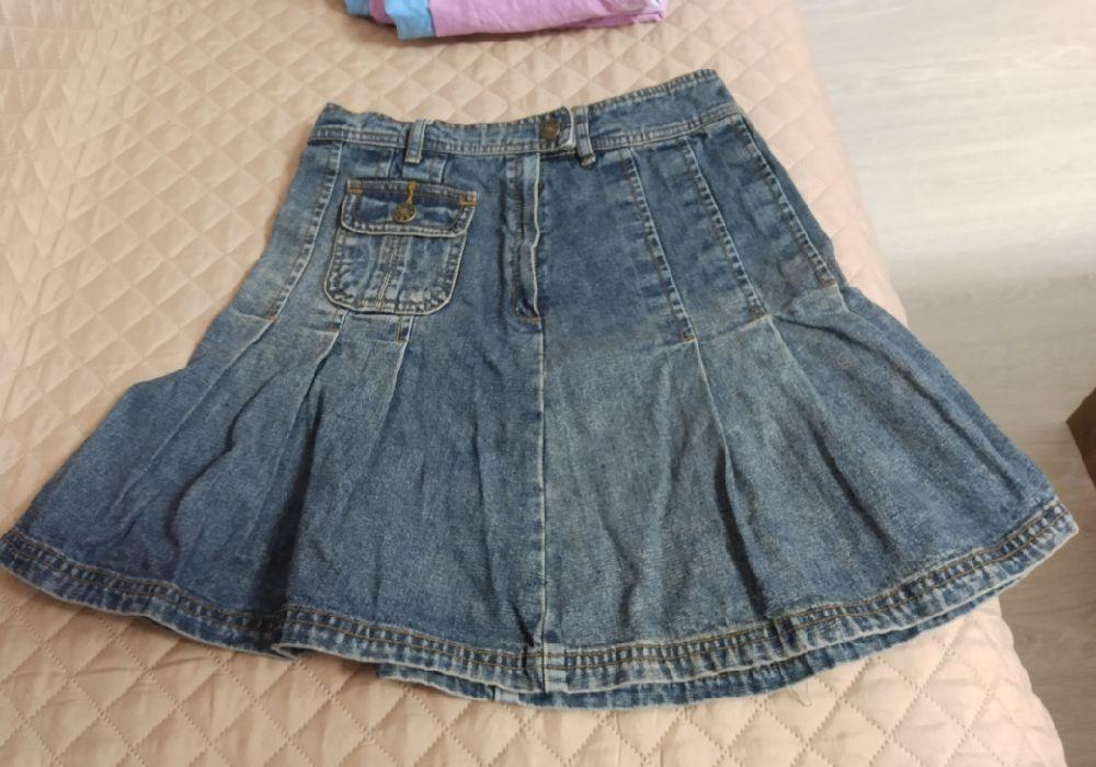 Fustă blugi pentru fete,mărimea 146-pret 45 ron