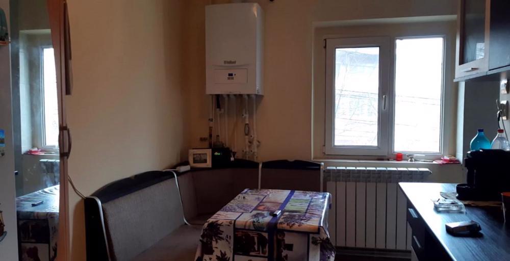 GARA - apartament 3 camere la etajul 1, cu 2 bai, 2 balcoane