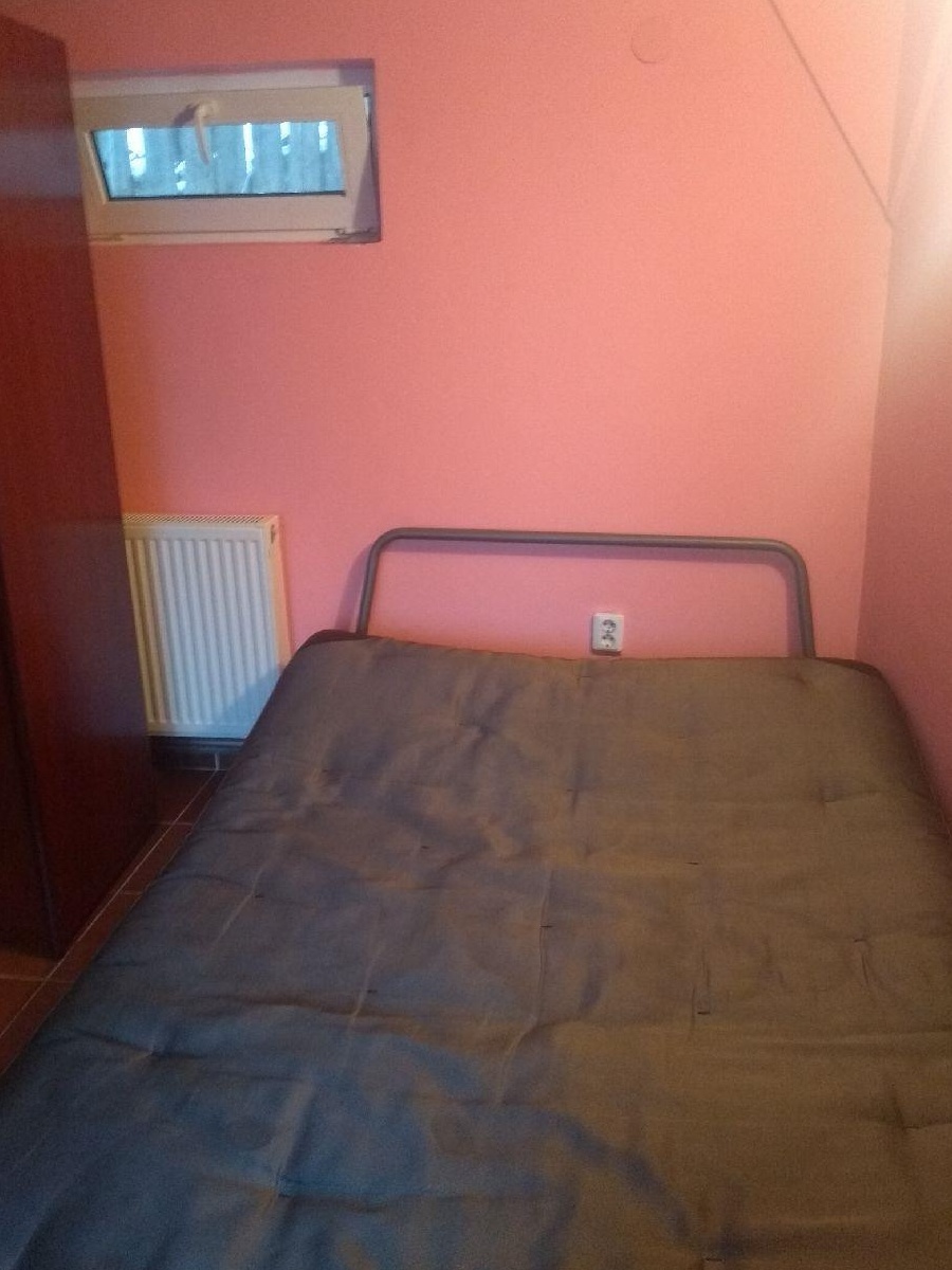 Garsoniera casa 1100 ron utilitati incluse in pret