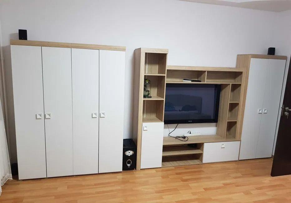 garsoniera costin georgian-metrou la scara blocului-modern-oferta