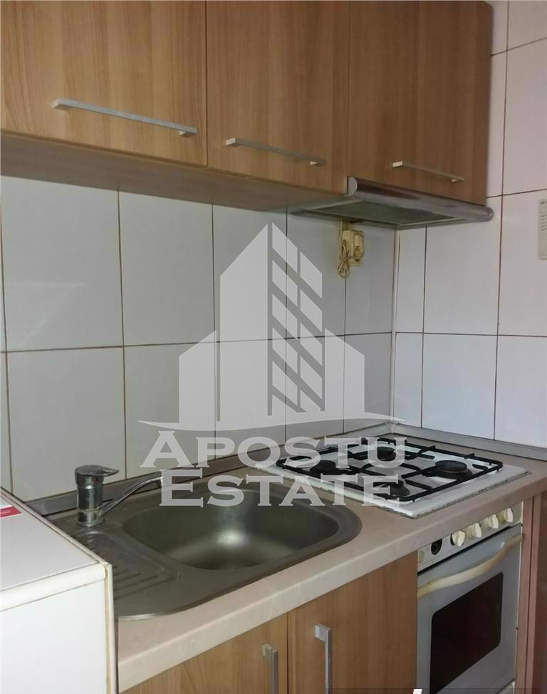 Garsoniera cu centrala proprie, Zona Soarelui