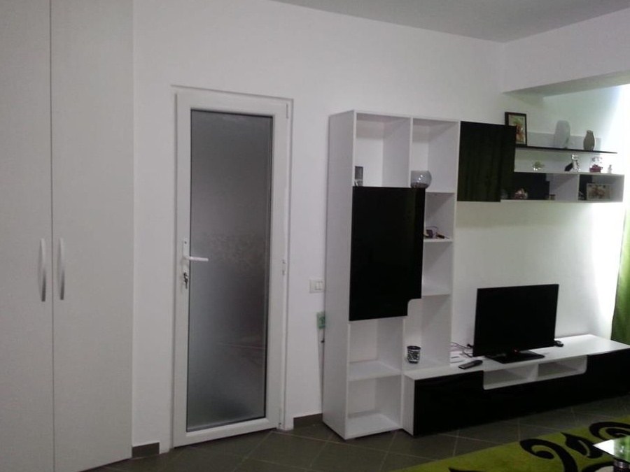 Garsoniera de inchiriat pe termen lung Vivo Mall 300