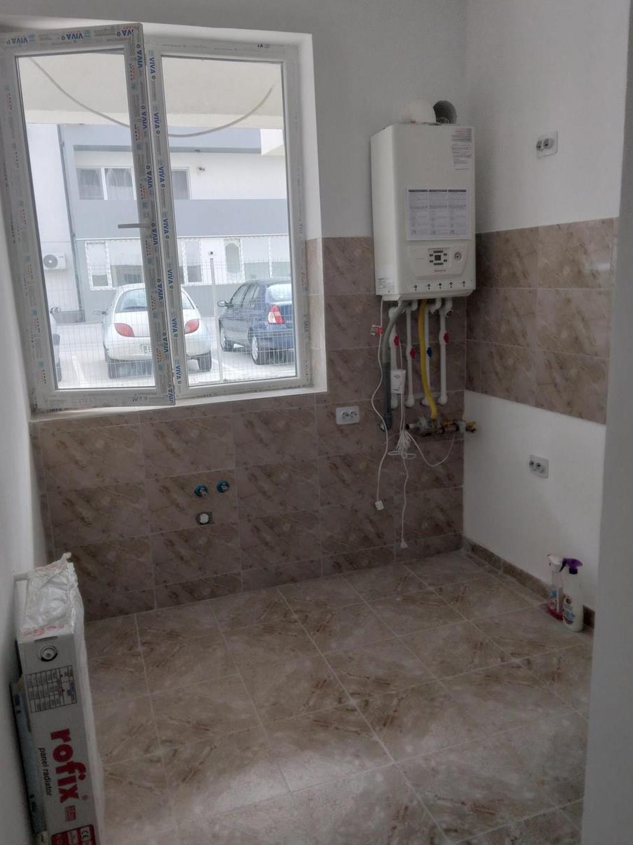 Garsoniera de vanzare in Sector 4, langa Grand Arena. Pret excelent!!!