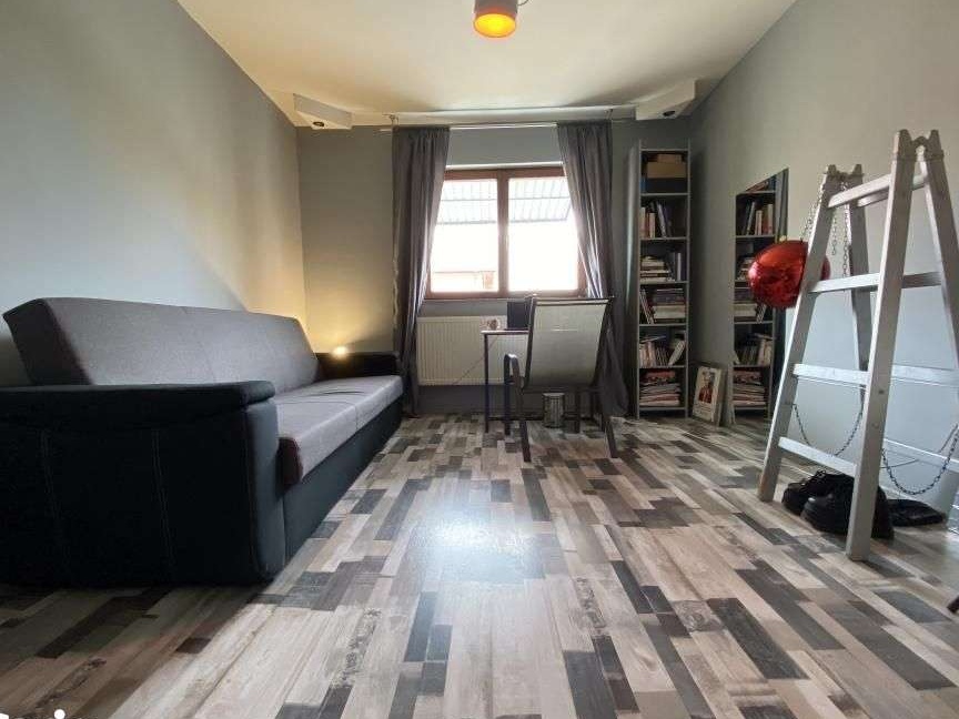 Garsoniera finisata modern Marasti