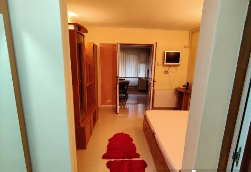 Garsoniera in Poiana Brasov la 4 minute de partia Bradul qwev1156
