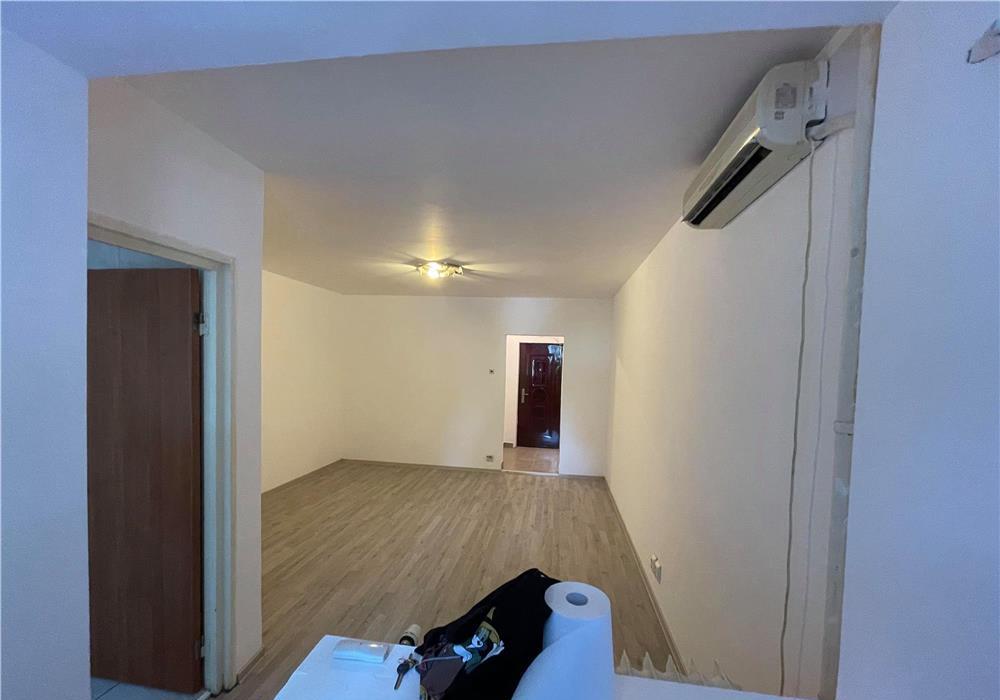 Garsoniera Str. Turnu Magurele - Grand Arena