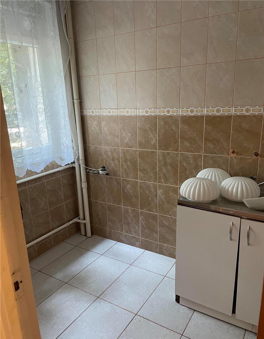 Garsoniera Str. Turnu Magurele - Grand Arena