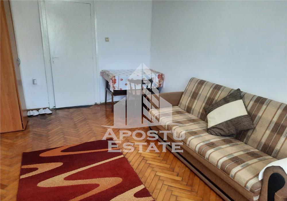 Garsoniera, Zona Complex Studentesc
