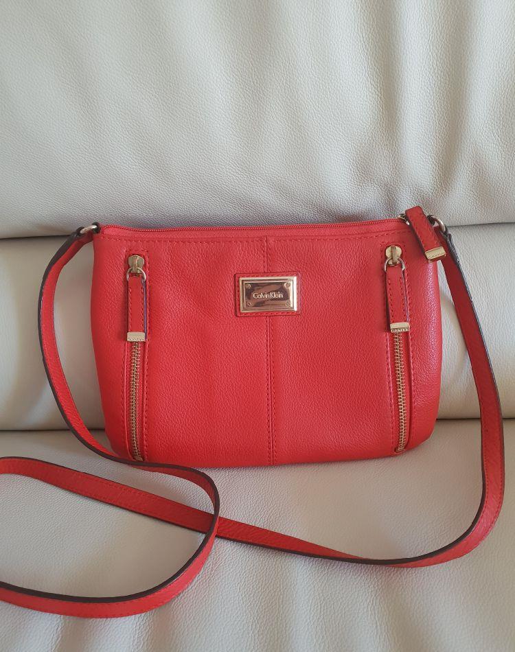 Geanta poseta crossbody Calvin Klein originala de piele