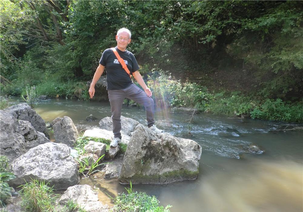 Gentleman pensionar cauta o doamnă sufletista care sa fie pasiunea si partenera lui.