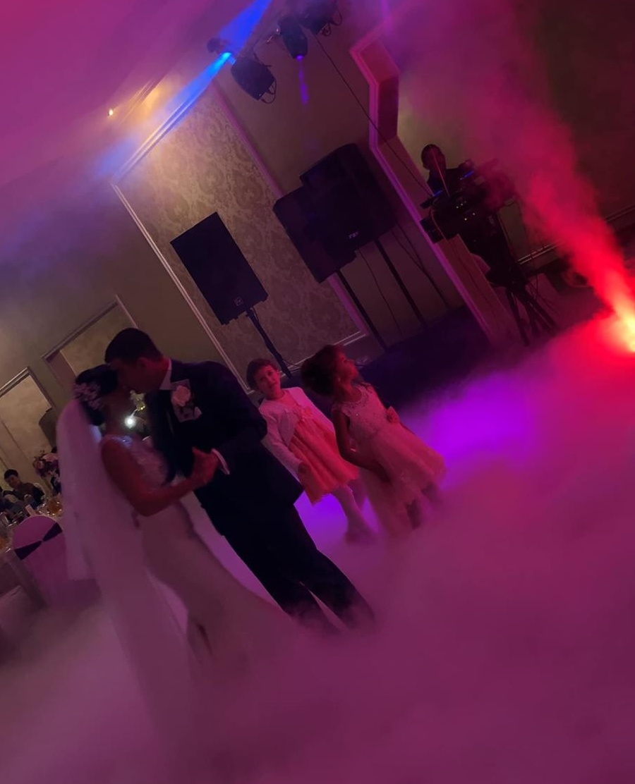 Gheata carbonica&fum greu dansul mirilor oglinda magica,dj,schela lumini