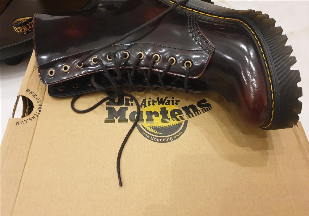 Ghete bocanci damă Dr. Martens Arcadia Cherry Red, noi, originali