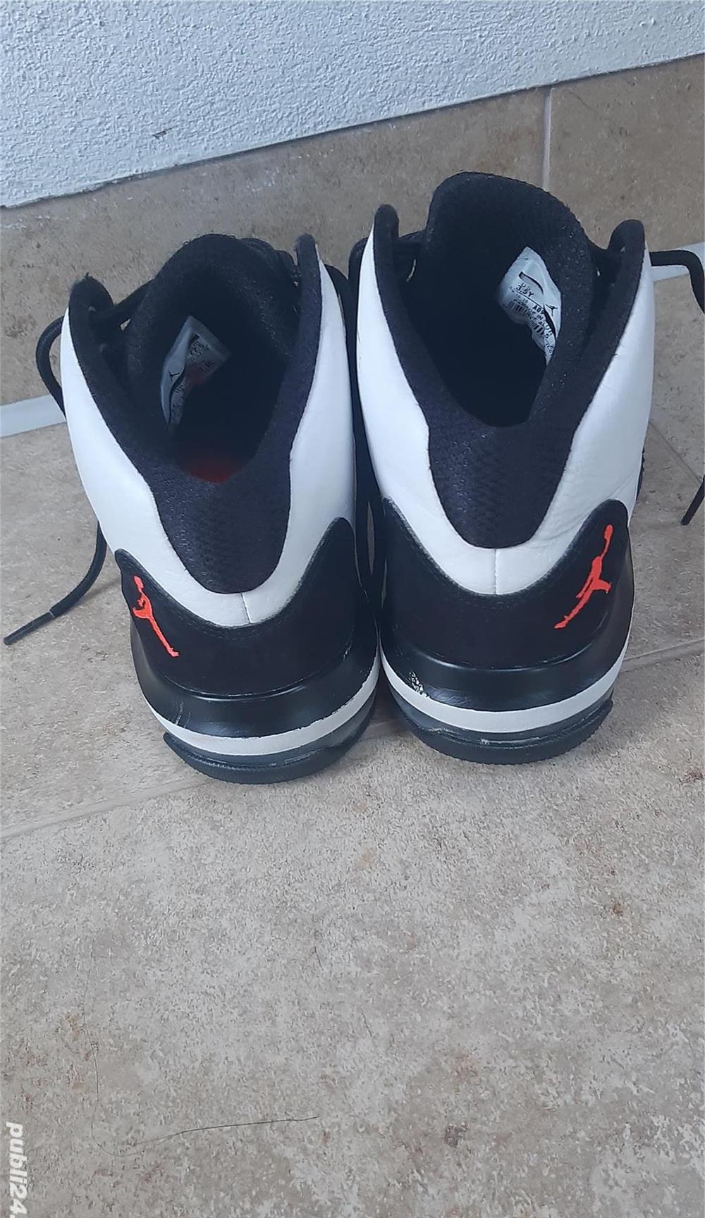 Ghete Nike Jordan Max, marime 35.5