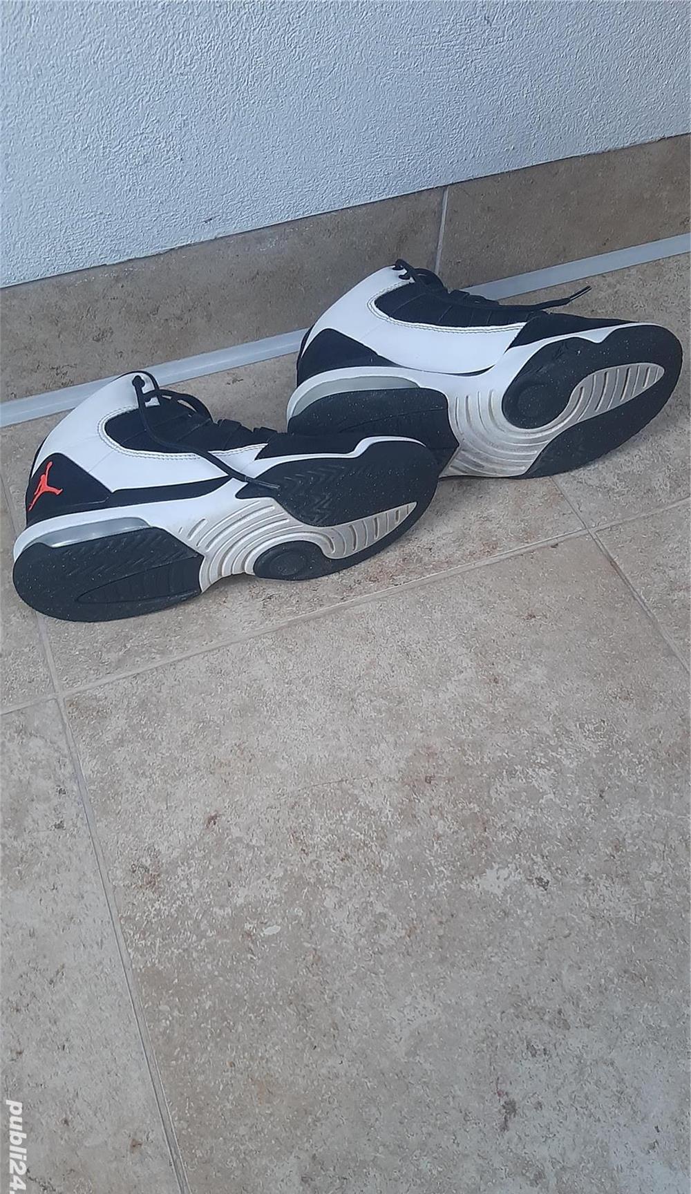 Ghete Nike Jordan Max, marime 35.5