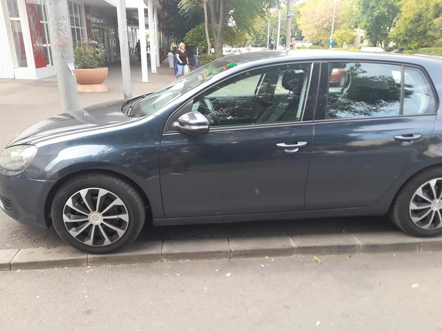 Golf6 2010 1.6 diesel distributia schimbata plus arcuri și amortizoare,,bucse