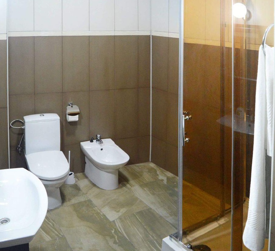 Gratis pentru UCRAINIENI / ap 2 camere langa campus