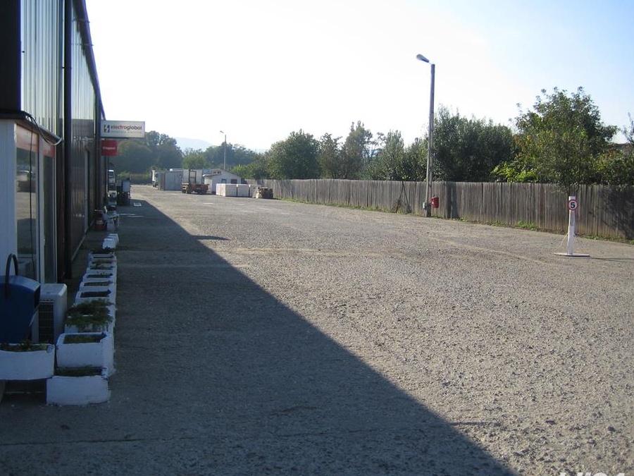Hala 342 mp,  acces TIR, str. Republicii nr.188 , Bacau